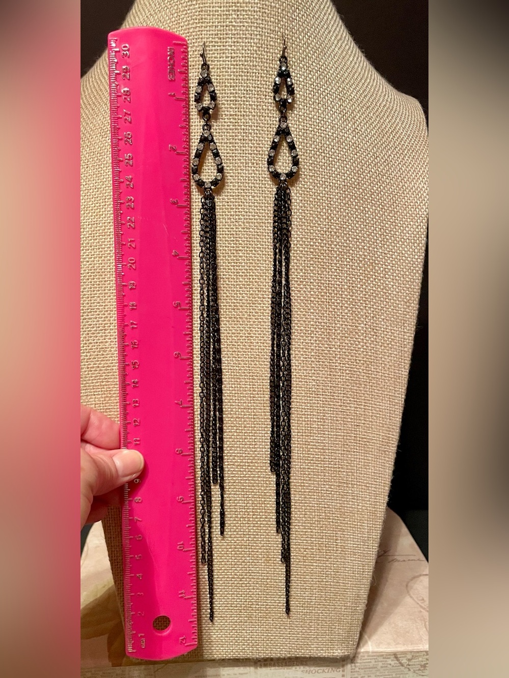 Black Shoulder Duster Earrings — Elegant Women’s Statement Jewelry - Picture 4 of 4